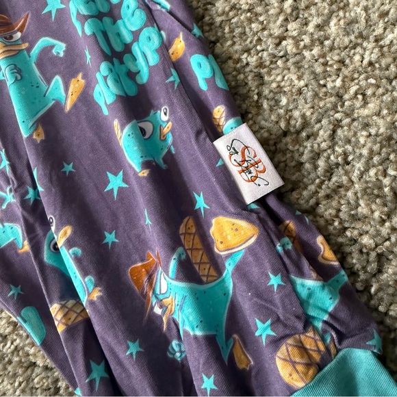 Perry the platypus women’s medium bamboo pajama pants with pockets - Picture 3 of 7